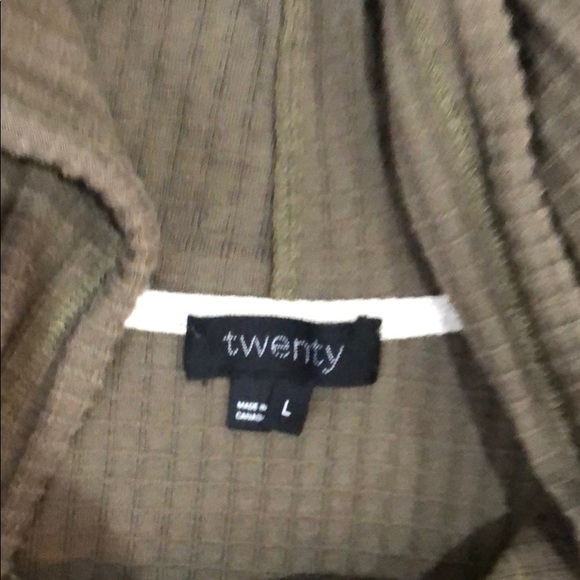 Pullover - Picture 3 of 3